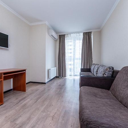 Апартаменты Flatrent Drahomanova 2A Киев Экстерьер фото