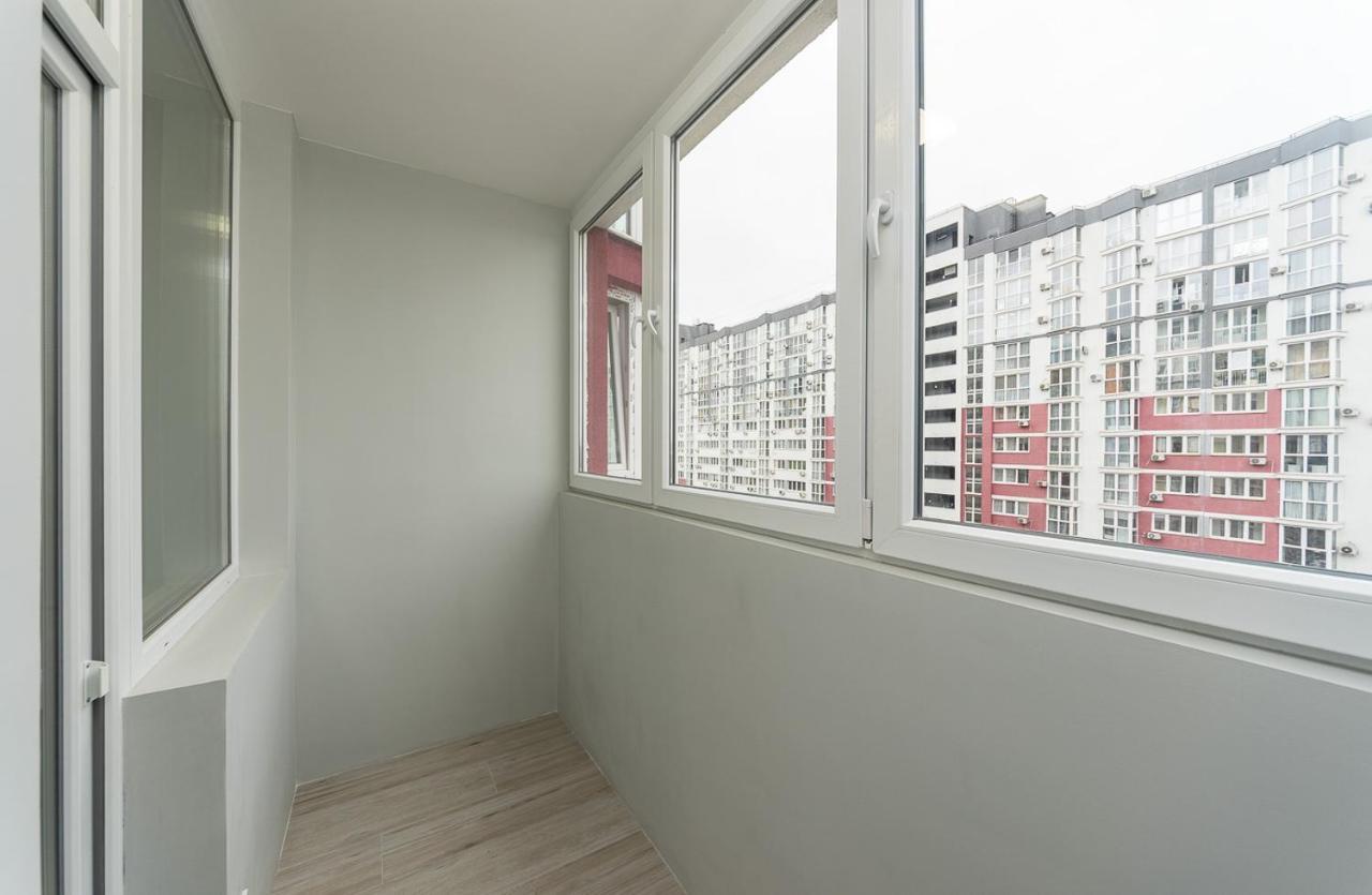 Апартаменты Flatrent Drahomanova 2A Киев Экстерьер фото