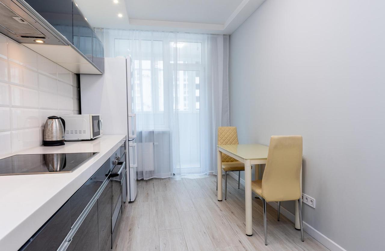 Апартаменты Flatrent Drahomanova 2A Киев Экстерьер фото