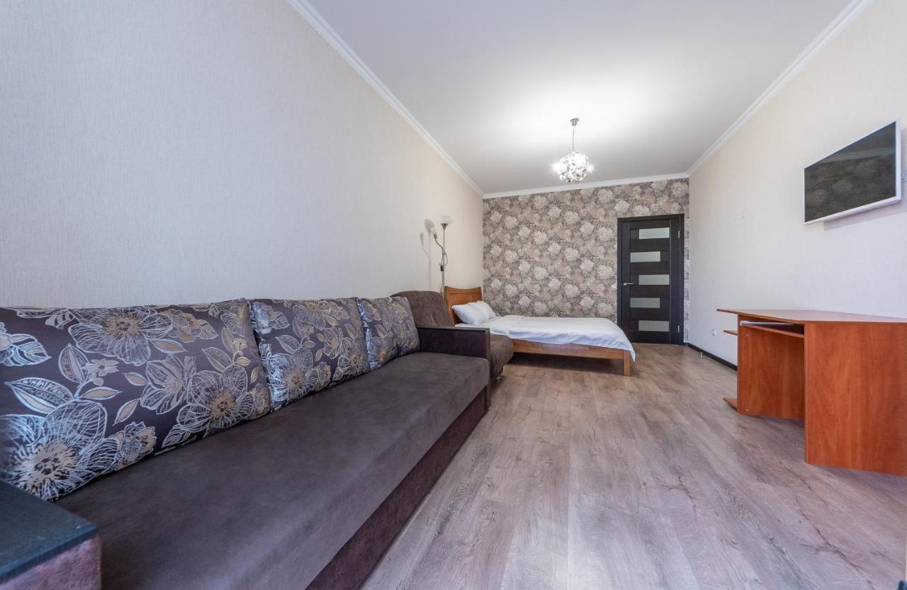 Апартаменты Flatrent Drahomanova 2A Киев Экстерьер фото