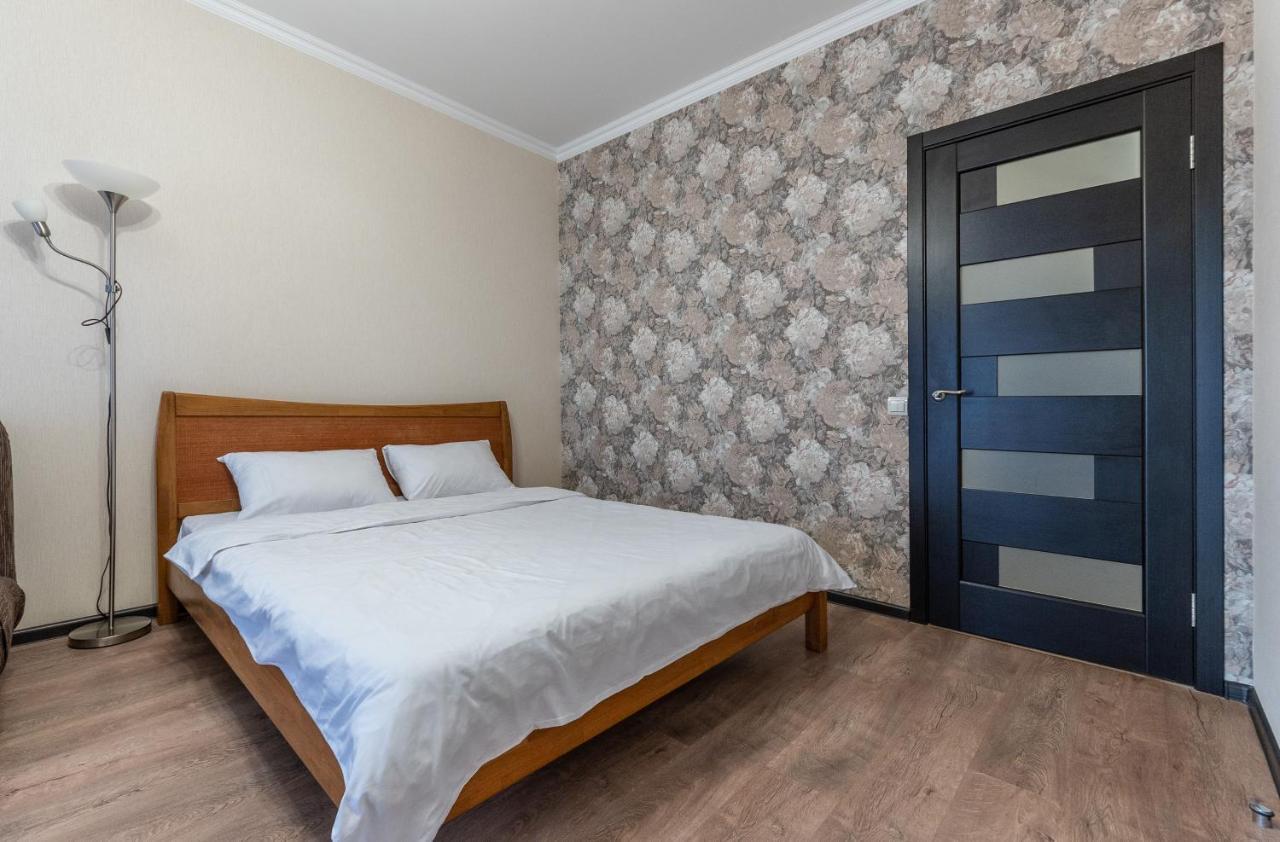 Апартаменты Flatrent Drahomanova 2A Киев Экстерьер фото