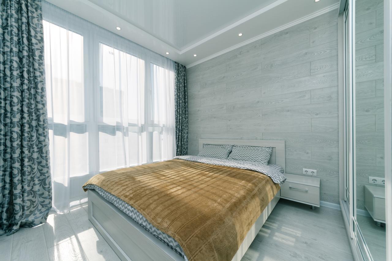 Апартаменты Flatrent Drahomanova 2A Киев Экстерьер фото