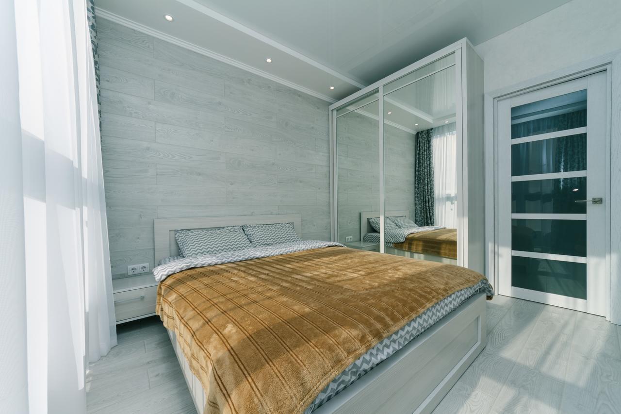Апартаменты Flatrent Drahomanova 2A Киев Экстерьер фото